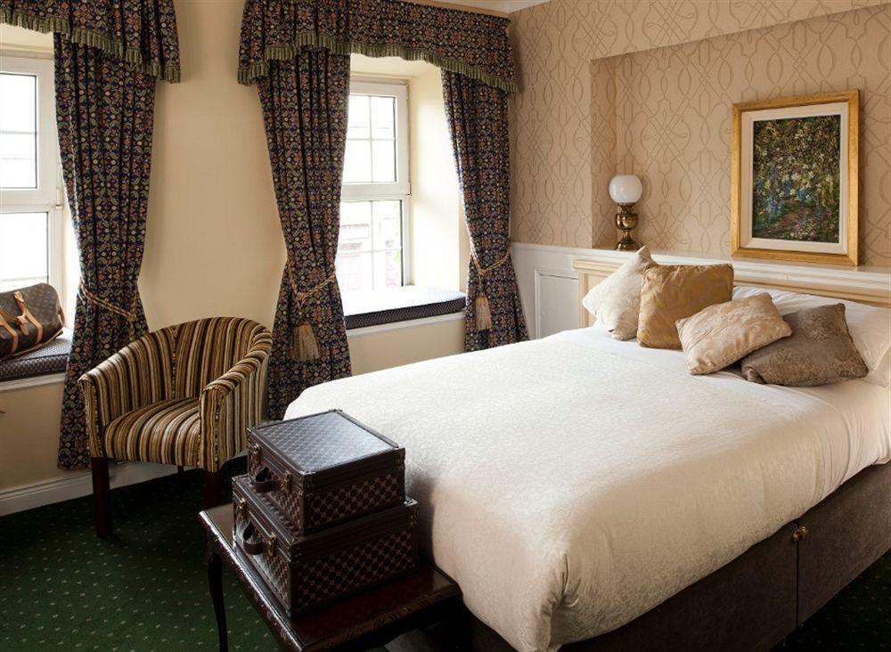 Kee'S Hotel Stranorlar ภายนอก รูปภาพ